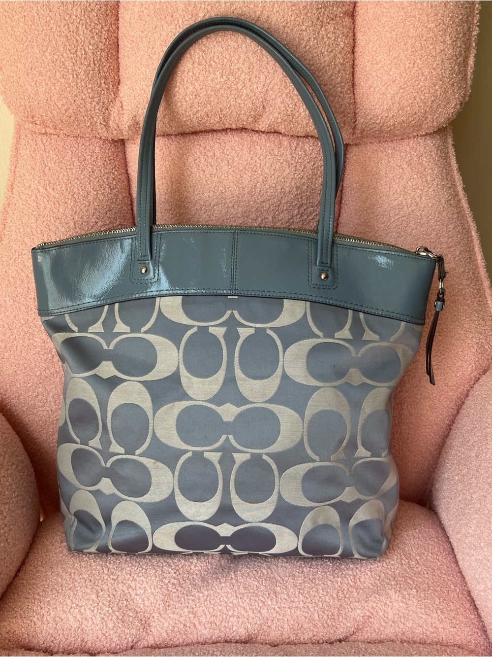 Coach Laura Signature Tote - Picture 2 of 8